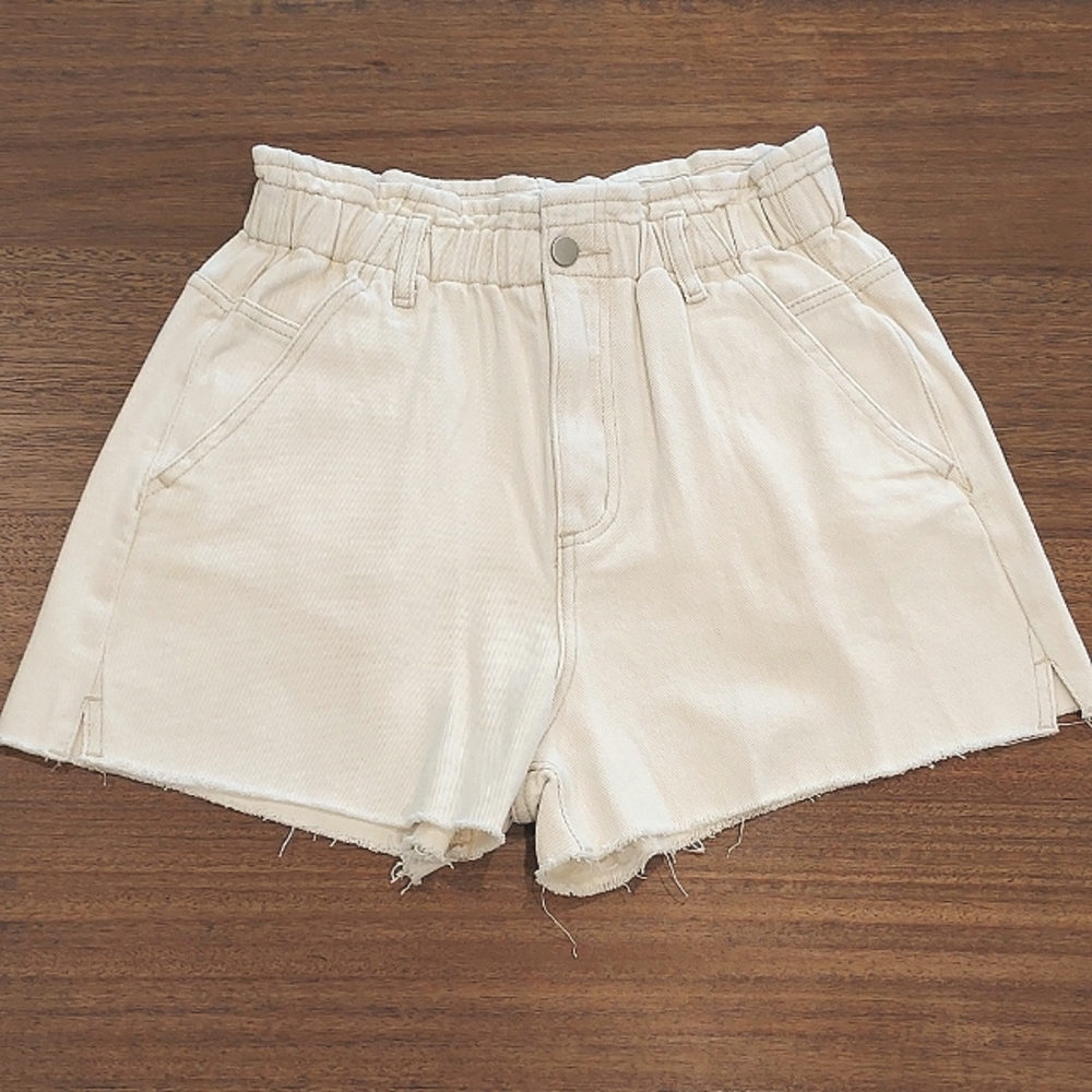 Miou Muse Raley Ecru Shorts